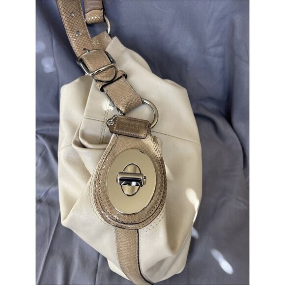 COACH purse Y2K Penelope Cream Tan Leather Hobo Adjustable Strap Shoulder Bag - Picture 4 of 8